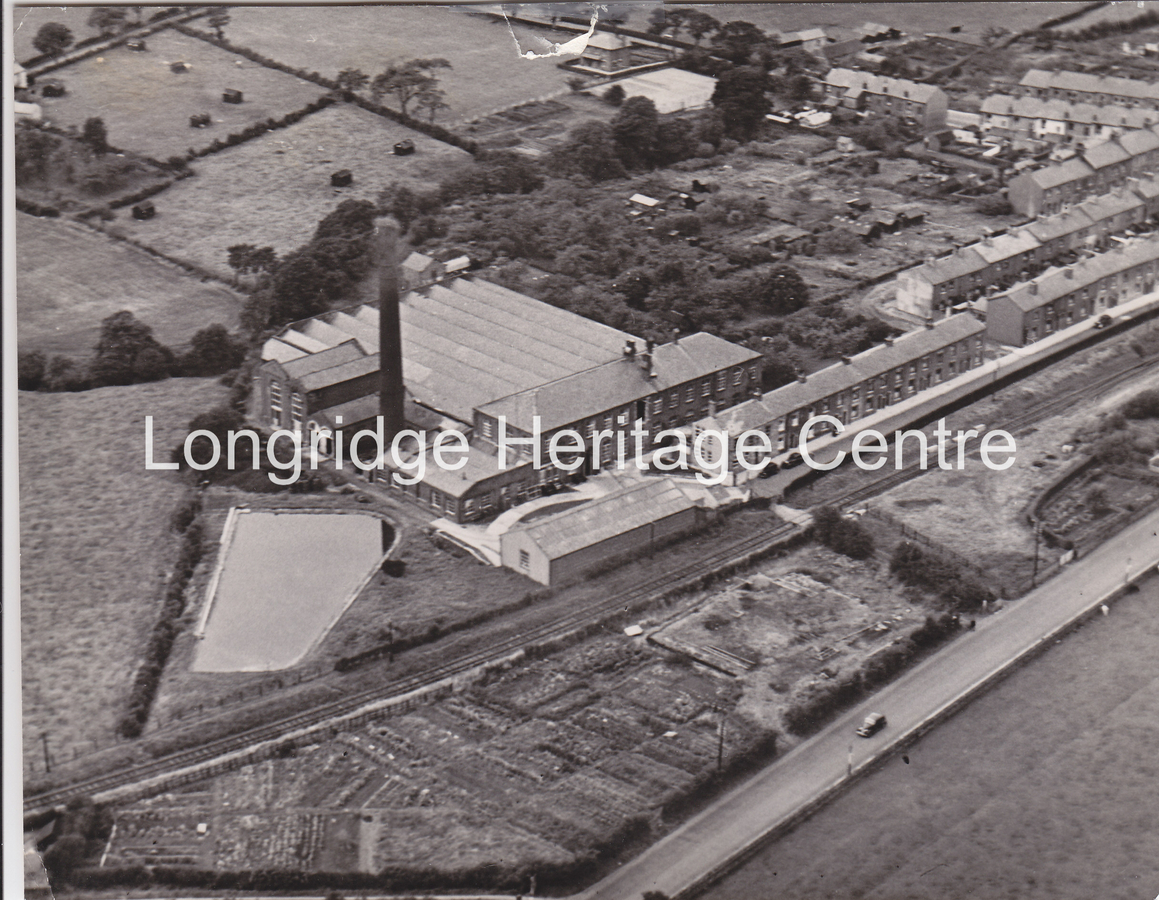 223B - Queen's Mill, Chatburn Road - An aerial view of the mill and the 'shunts' - 1947